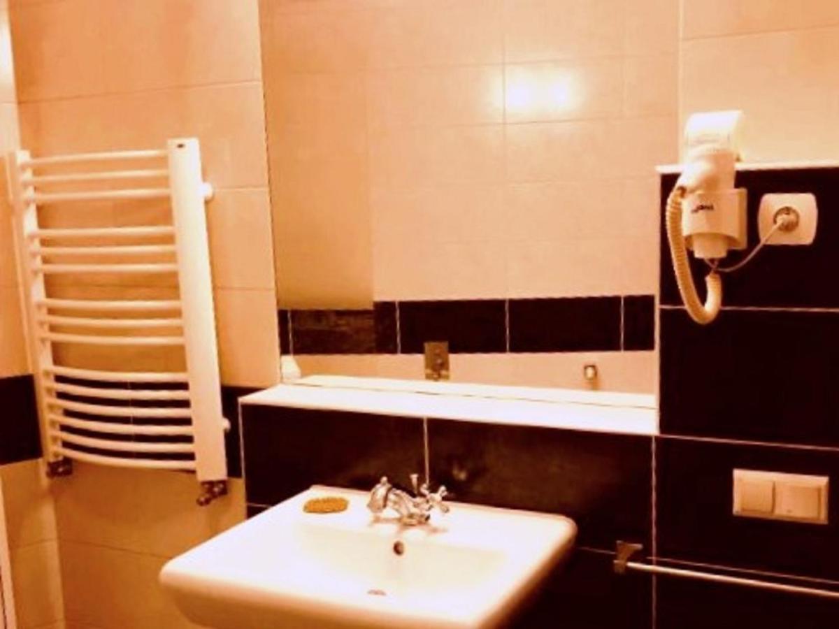 Restauracja - Hotel Mocca D'Oro ミコウフ エクステリア 写真