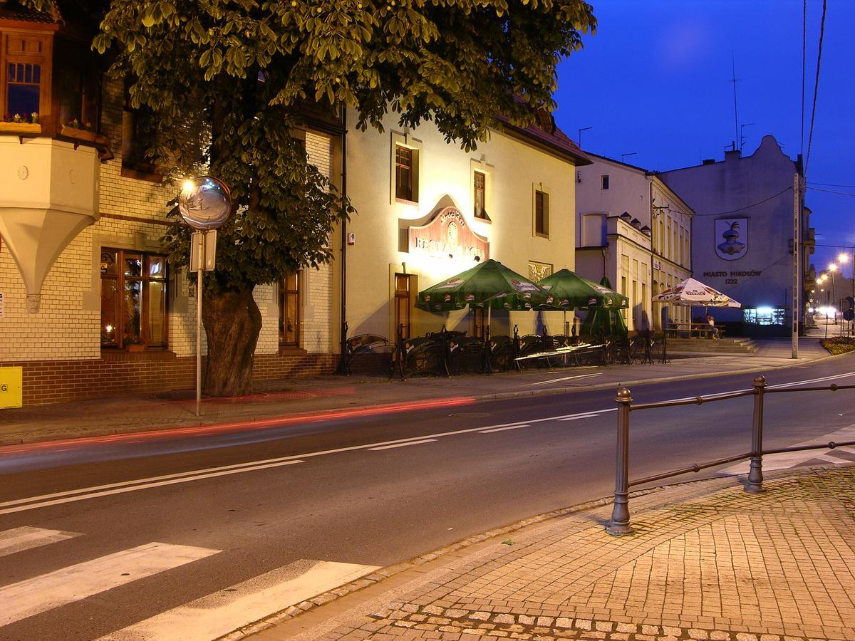 Restauracja - Hotel Mocca D'Oro ミコウフ エクステリア 写真