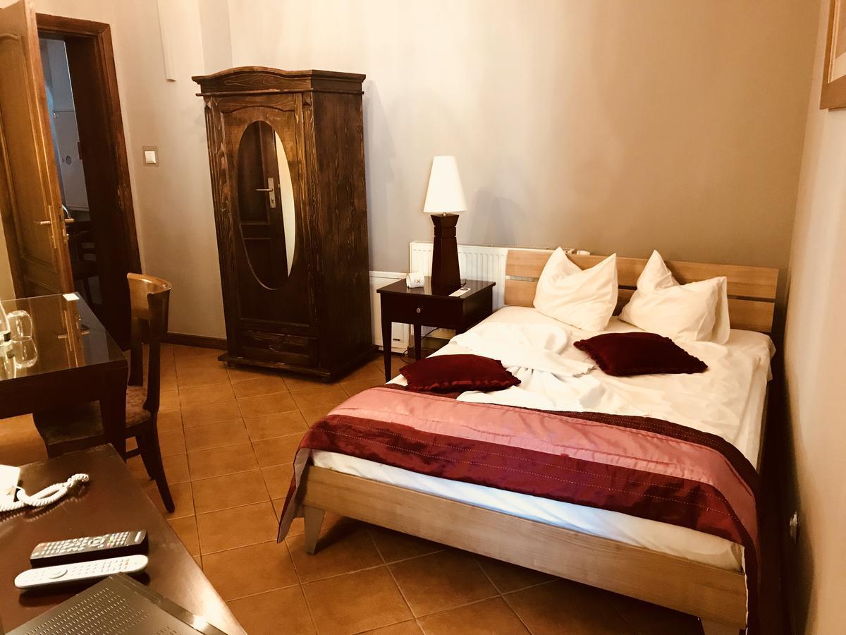 Restauracja - Hotel Mocca D'Oro ミコウフ エクステリア 写真
